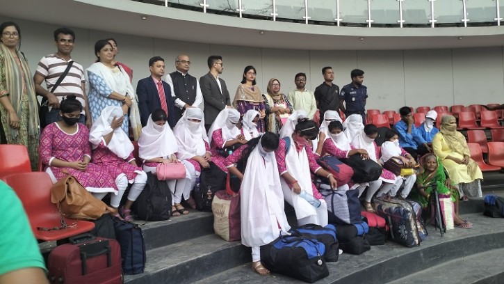 ভারতে ২ বছর  কারাভোগ শেষে দেশে ফিরলেন বাংলাদেশি ২০ নারী -শিশু 