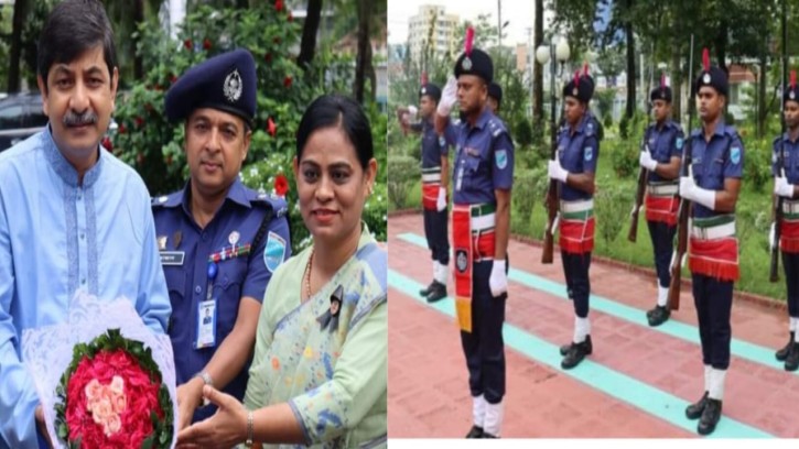 ঢাকা বিভাগীয় কমিশনারকে 'গার্ড অব অনার' প্রদান