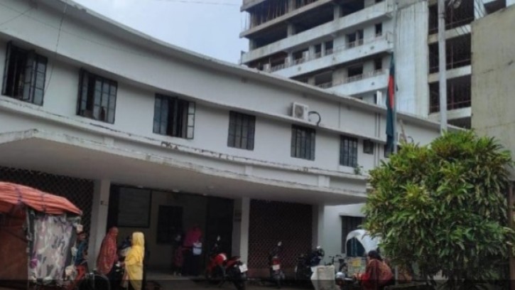 রাজবাড়ীতে সাপের কামড়ে স্কুল ছাত্রীর মৃত্যুর ঘটনায় তদন্ত কমিটি গঠন