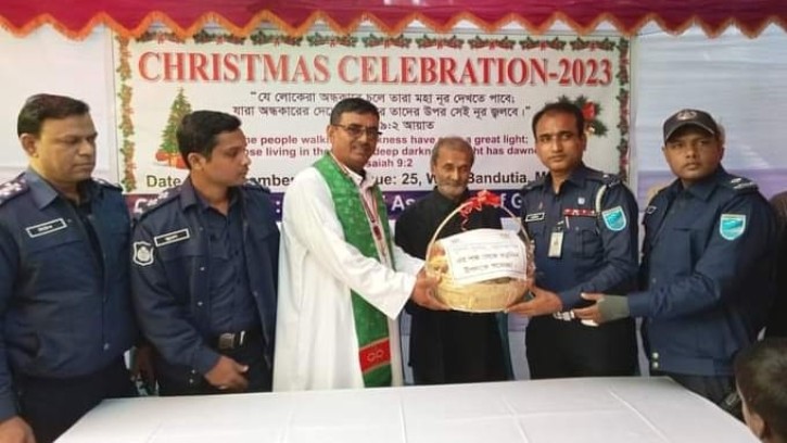 মানিকগঞ্জে নানা আয়োজনে বড়দিন পালিত