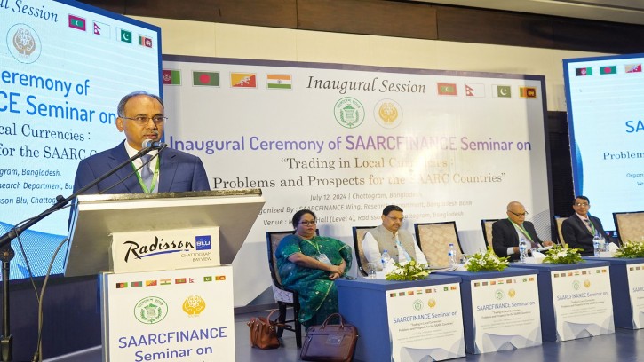 সার্কভুক্ত দেশে স্থানীয় মুদ্রায় বাণিজ্য করলে অর্থনীতি শক্তিশালী হবে : গভর্নর
