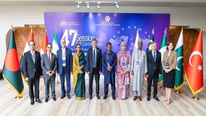  ফিলিস্তিনের সমর্থনে ডি-৮-এর যৌথ ঘোষণাপত্র গ্রহণে ঢাকার আহ্বান  