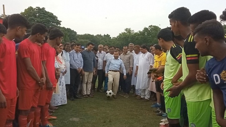 শিবগঞ্জে বঙ্গবন্ধু গোল্ডকাপ ফুটবল টুর্নামেন্টের উদ্বোধন