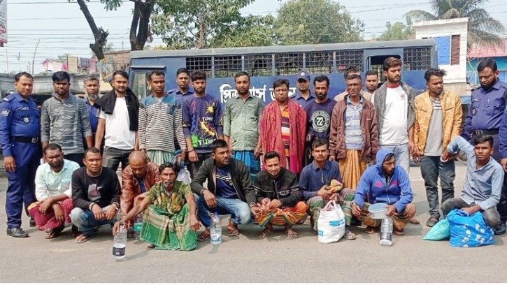 বেনাপোলে পরোয়ানাভূক্ত ২১ আসামি গ্রেফতার : ইয়াবা ও গাঁজা উদ্ধার