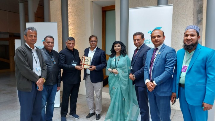 ৬ষ্ঠ এডিনবার্গ সামিটে বিভিন্ন দেশের প্রতিনিধিবৃন্দের সঙ্গে সংস্কৃতি প্রতিমন্ত্রীর সাক্ষাৎ