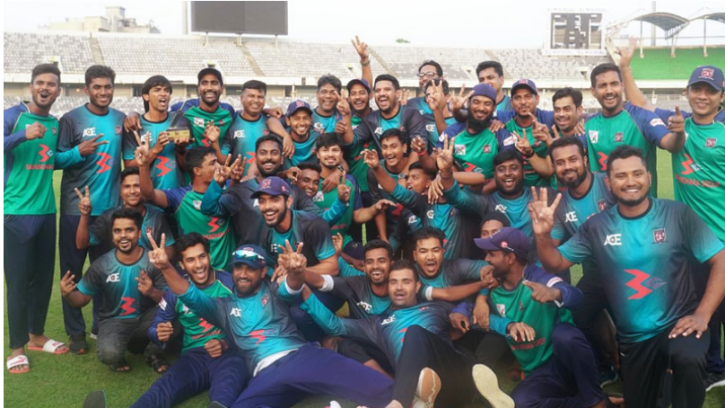 ঢাকা প্রিমিয়ার ক্রিকেটে লিগ প্রথমবারের মতো চ্যাম্পিয়ন শেখ জামাল