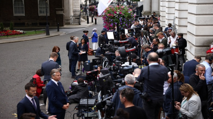 জনসনের উত্তরসূরি হিসেবে আলোচনায় যারা