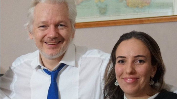 কারাগারে বিয়ে উইকিলিকস প্রতিষ্ঠাতা অ্যাসেঞ্জের