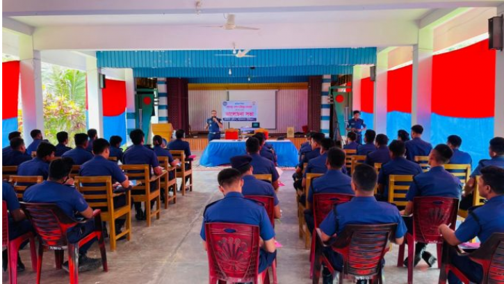 বঙ্গবন্ধুকে নিয়ে ট্যুরিস্ট পুলিশ সুপারের ব্যতিক্রমী কর্মশালা