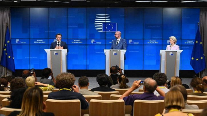 ইইউ’র সদস্য পদের প্রার্থীর মর্যাদা পেল ইউক্রেন ও মালদোভা