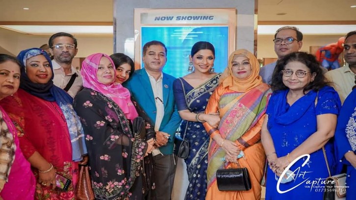 শিক্ষক ও সহকর্মীদের সঙ্গে সিনেমা দেখলেন বাঁধন