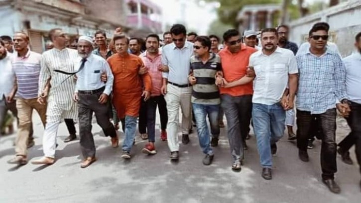 দ্রব্যমূল্যের উর্ধ্বগতি প্রতিবাদে পাইকগাছা বিএনপি বিক্ষোভ