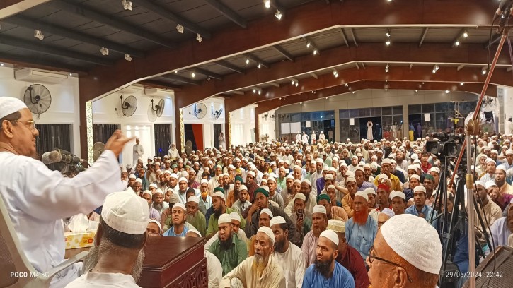 চলমান শিক্ষা কারিকুলাম মেধাহীন জাতি তৈরি করবে: চরমোনাই পীর