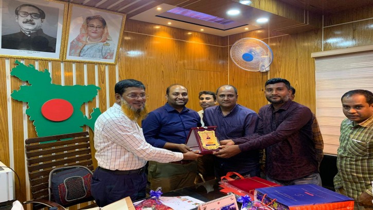 পত্নীতলা উপজেলা প্রকৌশলী সৈকত দাসের  বিদায়ী  সংবর্ধনা