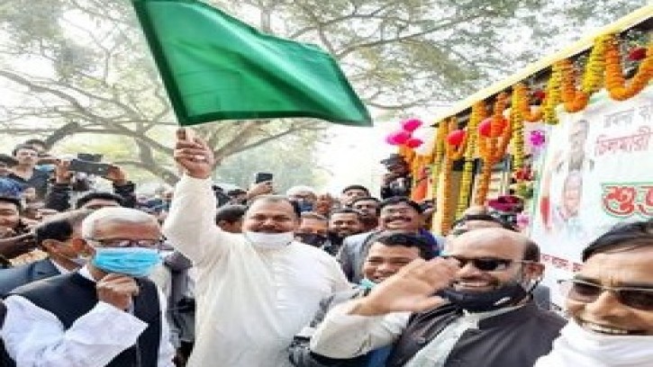 চিলমারী কমিউটার ট্রেনের উদ্বোধন করলেন প্রাথমিক  প্রতিমন্ত্রী