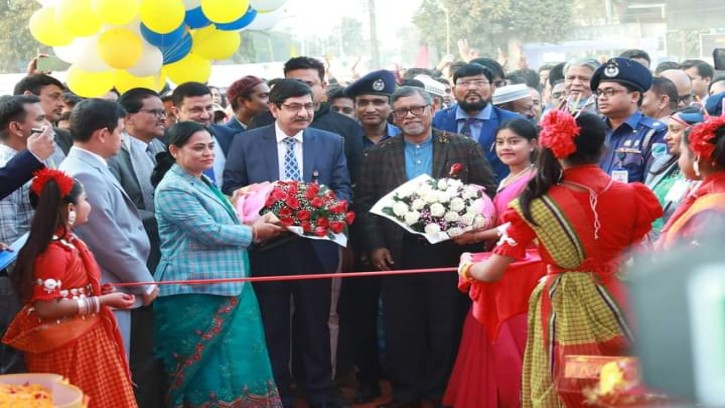 মানিকগঞ্জে হাজারী গুড় মেলার সমাপ্তি 