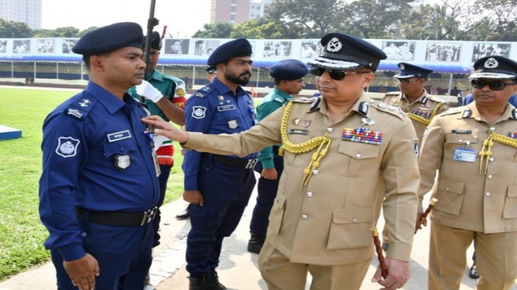 আইজিপি পদক পেয়েছেন পিরোজপুরের এস আই মাসুদ 