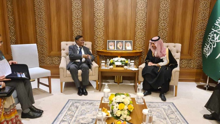 ওআইসি বিশেষ সম্মেলন : গাজা সংঘাত অবসানে ব্যবস্থা গ্রহণের আহ্বান পররাষ্ট্রমন্ত্রীর