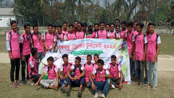 তাড়াইলে বঙ্গবন্ধু ক্রিকেট টুর্নামেন্টের উদ্বোধন