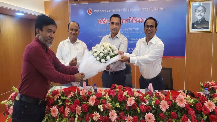 গাজীপুরে বিভিন্ন প্রতিষ্ঠান পরিদর্শন করলেন সমাজকল্যাণ সচিব