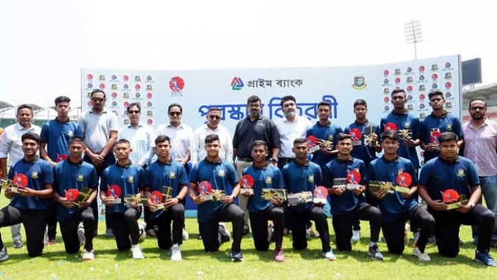 বৃত্তি পেল সেরা ১৫ জন স্কুল ক্রিকেটার