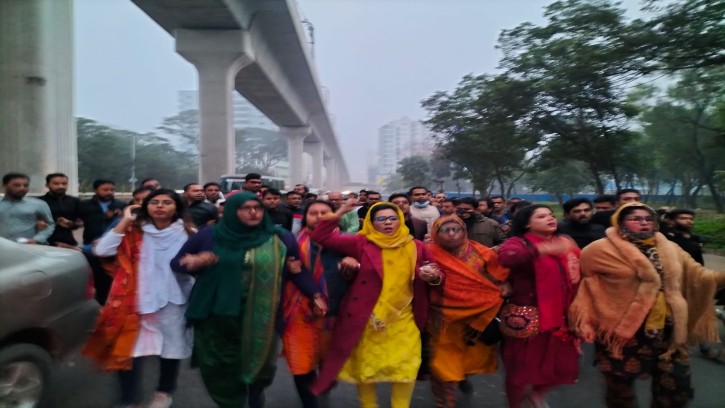 অবরোধে রাজধানীতে রিজভীর নেতৃত্বে ঝটিকা মিছিল