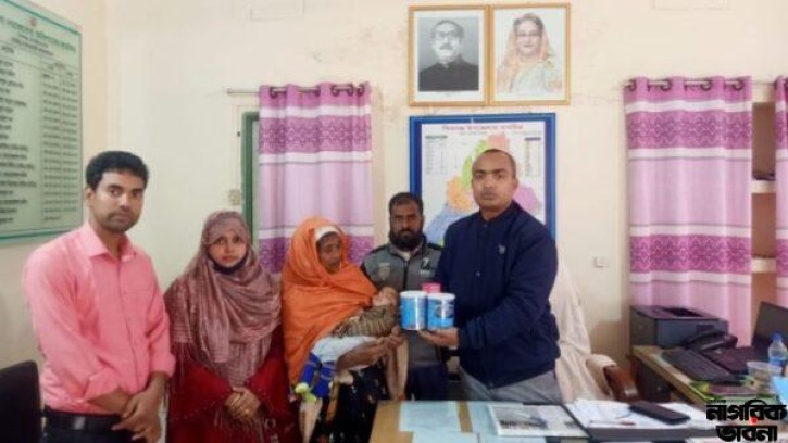 শিবগঞ্জে ৮ মাসের অসহায় শিশুটির পাশে উপজেলা সমাজসেবা অফিস