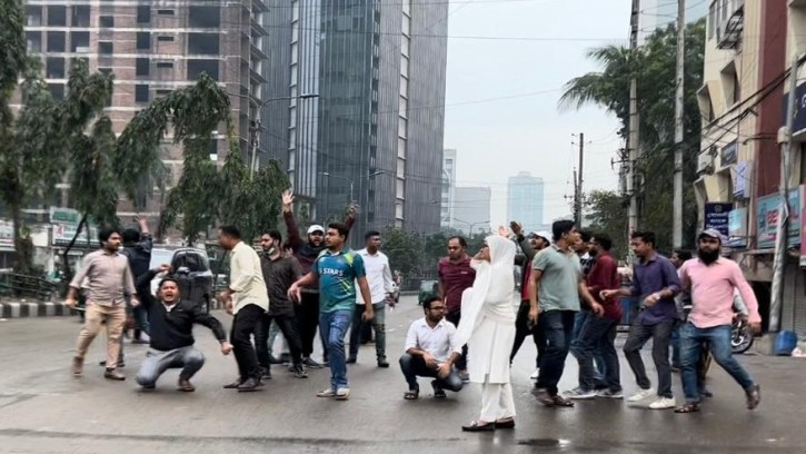 মতিঝিলে ছাত্রদলের বিক্ষোভ, আটক ১