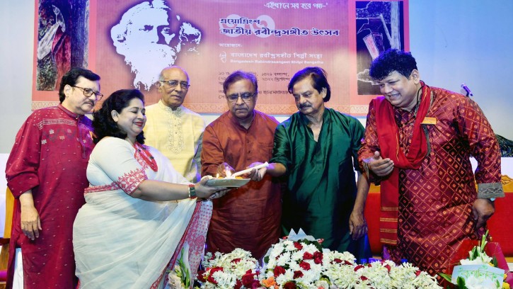 রাজধানীতে ৩৩তম জাতীয় রবীন্দ্রসংগীত উৎসবের উদ্বোধন