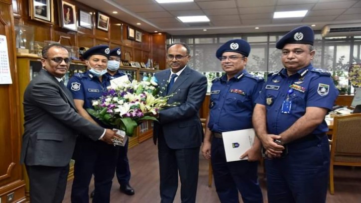 নবনিযুক্ত গভর্ণরকে কমিউনিটি ব্যাংক পরিচালনা পর্ষদের অভিনন্দন