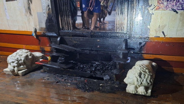 রামুর বৌদ্ধবিহারে দুর্বৃত্তের আগুন
