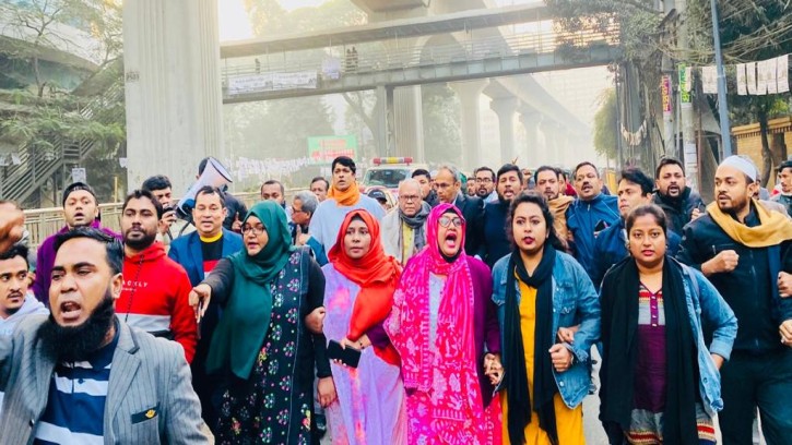 রাজধানীতে হরতালের সমর্থনে রিজভীর নেতৃত্বে মিছিল