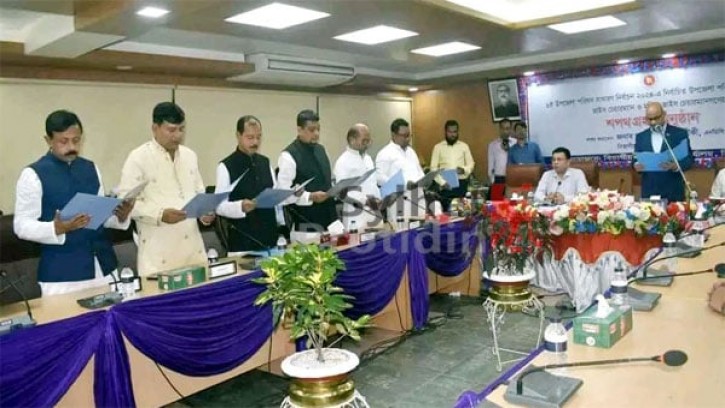 সিলেট বিভাগে ১১ উপজেলায় নির্বাচিতদের শপথ গ্রহণ 
