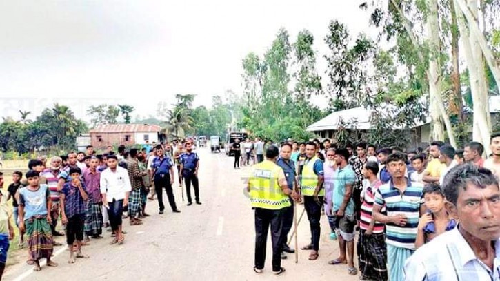 সুন্দরগঞ্জে কোরবানির পশুর হাট নিয়ে  সংঘর্ষ, পুলিশসহ আহত ১০