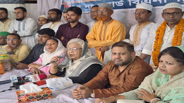 সরকারের মূলশক্তি জনগণ নয় প্রভূ রাষ্ট্র : সেলিমা রহমান 