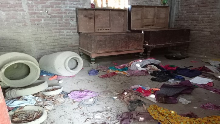 শিবগঞ্জে হত্যা মামলার বিবাদীর বাড়িতে হামলার দেড় মাসেও শেষ হয়নি তদন্ত