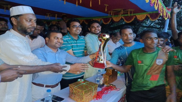 কানসাটে প্রীতি ম্যাচে চ্যাম্পিয়ন  মোবারকপুর