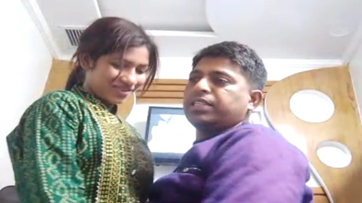 একের পর এক চেয়ারম্যান ও ছাত্র নেতার ভিডিও ভাইরালে এলাকায় তোলপাড়