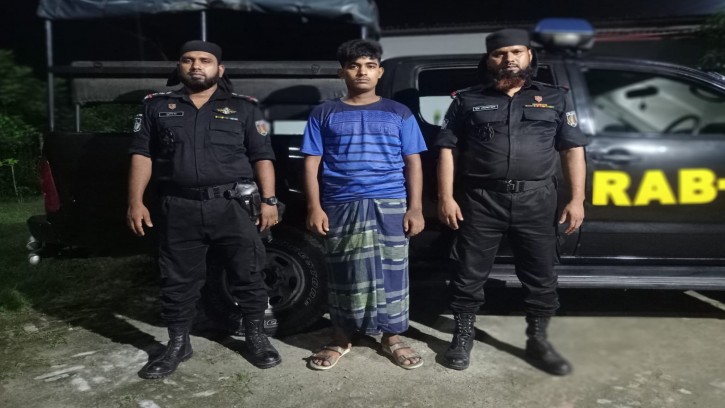 শিবগঞ্জে র‌্যাবের অভিযানে ভূয়া ডাক্তারসহ আটক-২