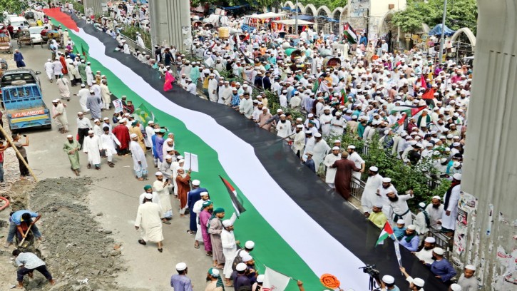 ফিলিস্তিন স্বাধীন রাষ্ট্র প্রতিষ্ঠায় মুসলিম দেশগেুলোকে এগিয়ে আসতে হবে: চরমোনাই পীর