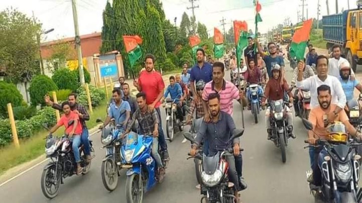 ফরিদপুরের রোডমার্চে মানিকগঞ্জ স্বেচ্ছাসেবক দল