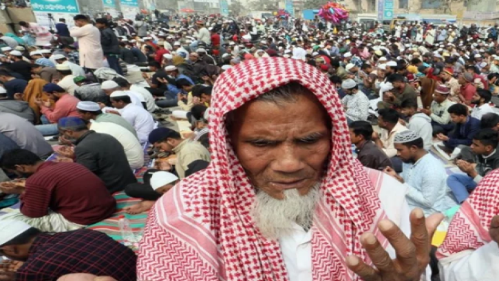 আখেরি মোনাজাতে শেষ দ্বিতীয় পর্বের ইজতেমা