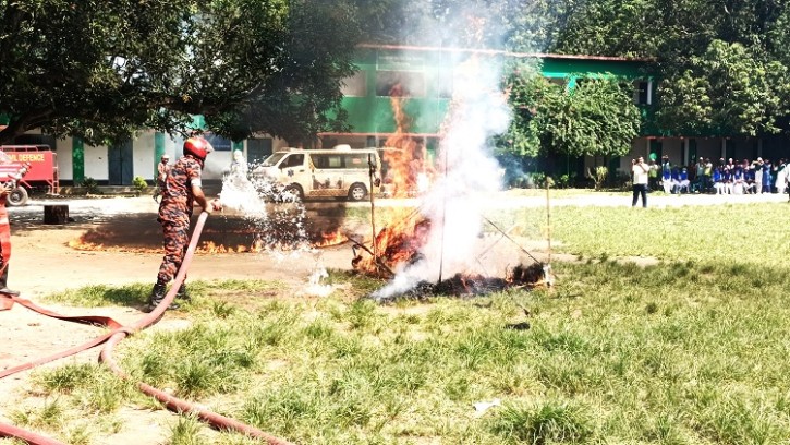 চাঁপাইনবাবগঞ্জে দুর্যোগ প্রশমন দিবস পালিত