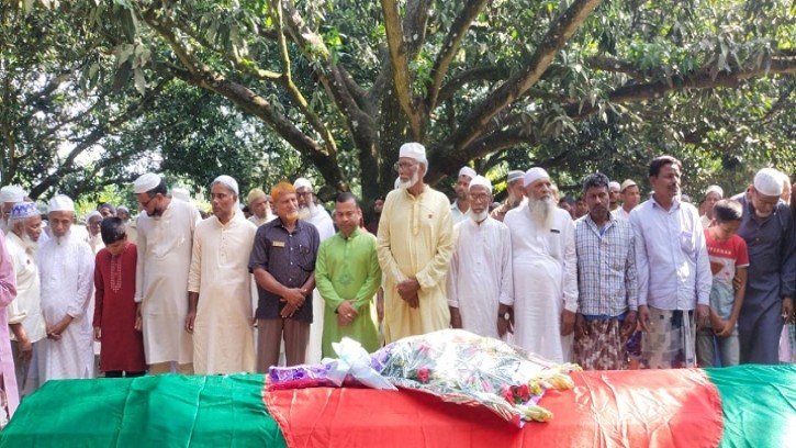 শিবগঞ্জে বীরমুক্তিযোদ্ধা মাইনুলের রাষ্ট্রীয় মর্যাদায় দাফন
