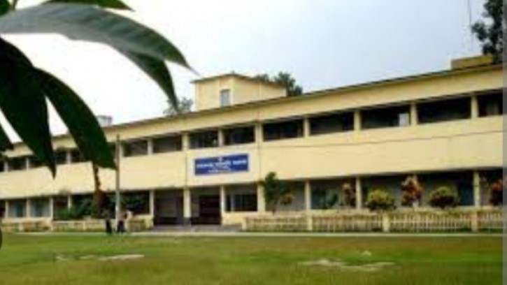 জাতীয় শিক্ষা সপ্তাহে ৮টিতে শ্রেষ্ঠত্ব অর্জন করেছে নবাবগঞ্জ সরকারি কলেজ 