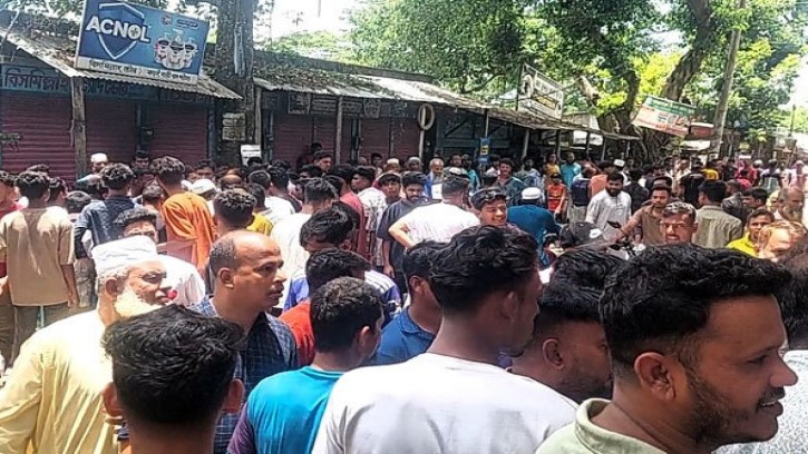 মুরাদনগরে একই পরিবারের তিনজনকে পিটিয়ে হত্যা