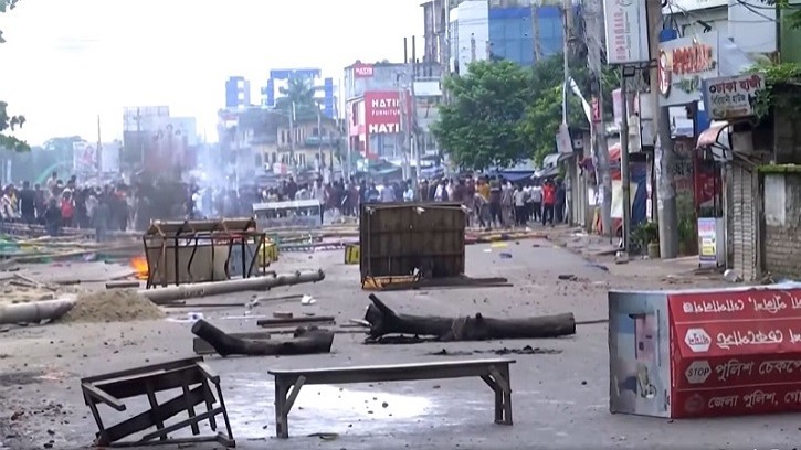 গোপালগঞ্জে ৭৫ জনের নামে পুলিশের মামলা, অজ্ঞাত আসামি ৪০০