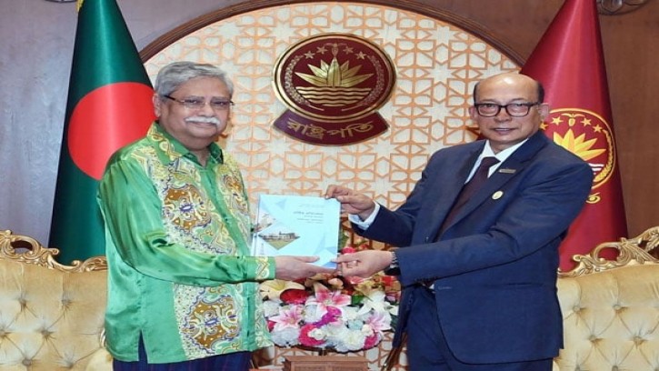 আন্তর্জাতিক চাহিদার প্রয়োজনে বিশ্ববিদ্যালয়ে শিক্ষা প্রণয়নের আহ্বান রাষ্ট্রপতির