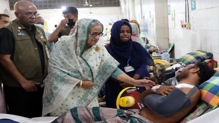 আহতদের চিকিৎসার আশ্বাস দিয়েছেন প্রধানমন্ত্রী