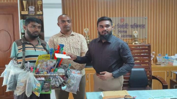 শিবগঞ্জে সেই প্রতিবন্ধী পুনর্বাসনে পেলেন সুদমুক্ত ঋণ